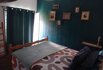 Maison atypique et charmante has Balcony rooms