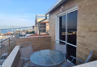               Spa Mor allows 18 year olds to book a room