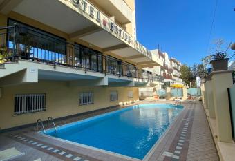 Hotel Artide has Balcony rooms