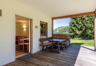 Ferienparadies Sabina Piz has Balcony rooms
