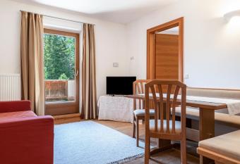 Ferienparadies Sabina Joch has Balcony rooms