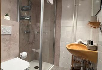 Ferienhaus M  hrle 1 allows 18 year olds to book a room