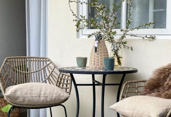 Hotel Blomme s Place has Balcony rooms