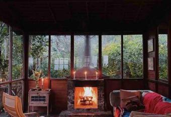 The Fern Lodge has Balcony rooms