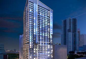 GTH - X Miami has Balcony rooms