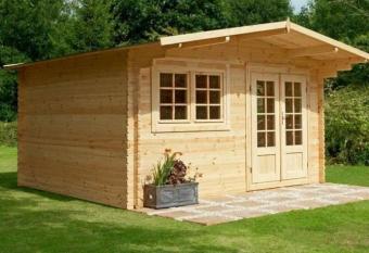 BEREECHID has Balcony rooms