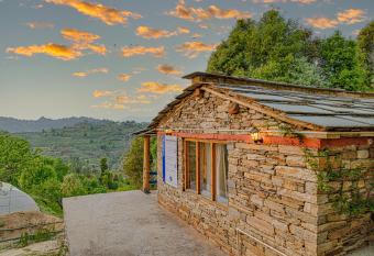 SaffronStays El Sueno, Mukteshwar - pet-friendly suatainable villa serving Pahadi meals allows 18 year olds to book a room