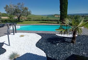 L escapade allows 18 year olds to book a room