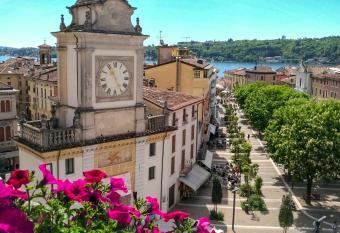 Hotel Eden Sal   has Balcony rooms