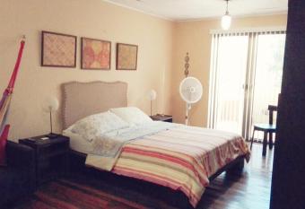 Casa Familiar la Tortuga has Balcony rooms