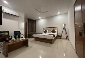 Hotel Golfview has Balcony rooms