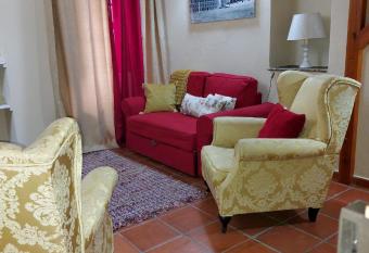 A Casinha da Vila has Balcony rooms