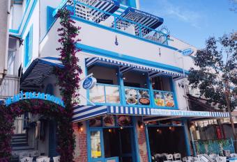 MAV   PALAS HOTEL has Smoking/Balcony rooms