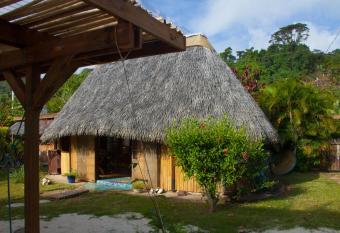 Fare Bambou Tahaa, bord de mer has Balcony rooms