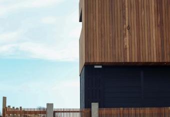 Flamencos Rosados allows 18 year olds to book a room