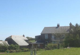 Camellia Loft allows 18 year olds to book a room