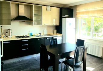 R  ZGAR has Balcony rooms