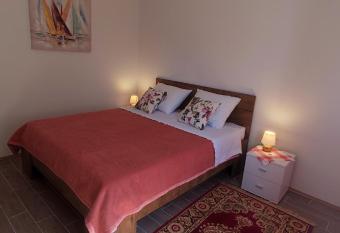 House  has Balcony rooms