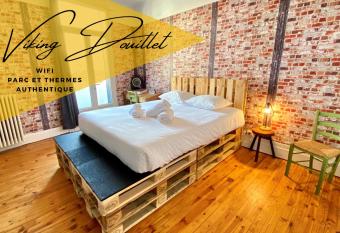 LE VIKING DOUILLET has Balcony rooms