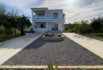 Marianna s House has Balcony rooms