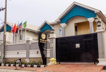 Golden Six Hotel and Restaurant allows 18 year olds to book a room