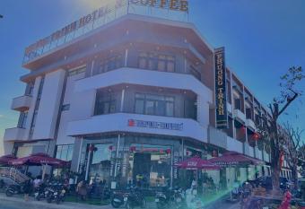 Kh  ch s   n Ph    ng Trinh allows 18 year olds to book a room