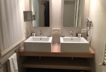 Card International Hotel has Balcony rooms