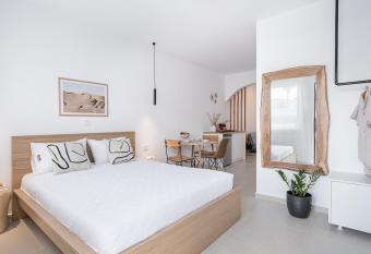 Astra boutique suites at Agia Marina Beach has Balcony rooms