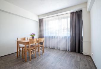 Apartm  ny a Studia Z  meck   park has Balcony rooms