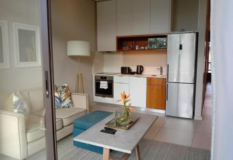 Zimbali Suites 617 has Balcony rooms