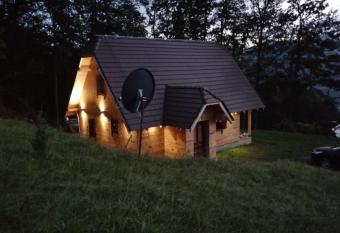 EKO KU  A HEDONIJA has Balcony rooms