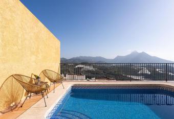 Casa Linda Vista Altea Costa Blanca has Balcony rooms