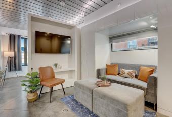 Frontdesk Mikros On Ashbury Micro Apts Cleveland allows 18 year olds to book a room