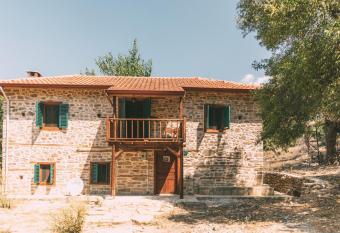 Lovely house in the heart of nature has Balcony rooms