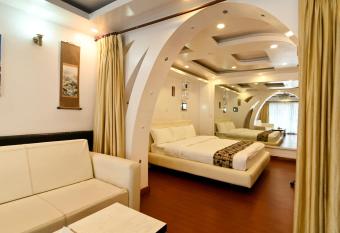 Hotel M Square Pvt.Ltd allows 18 year olds to book a room