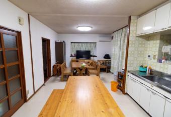 Nh   Ngh    Hiroshima has Balcony rooms