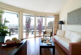 Hotel Sina Astor has Balcony rooms