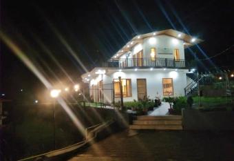 Memento Vivere has Balcony rooms