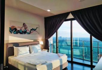 E & D HOSPITALITY at Almas suites puteri harbour has Balcony rooms