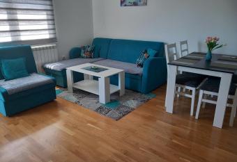 Stan na dan-Apartman N&T allows 18 year olds to book a room