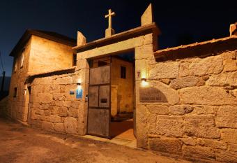 Eido do Rei - Hospedaxe rural allows 18 year olds to book a room