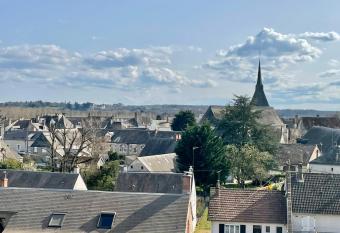 Face Chateau de Chaumont sur loire G  te La Rapini  re has Balcony rooms