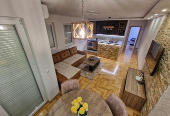 Apartman Dionis has Balcony rooms