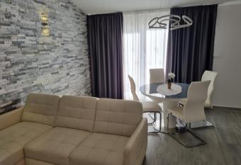 Apartment Rosemary has Balcony rooms