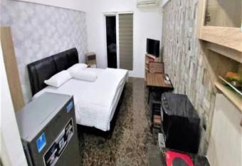Apartemen Mutiara Bekasi by HA Room has Balcony rooms