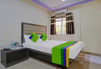 Treebo Trend Amber Imperial allows 18 year olds to book a room