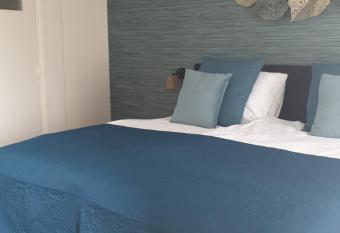 B&B De Hazelaardij has Balcony rooms