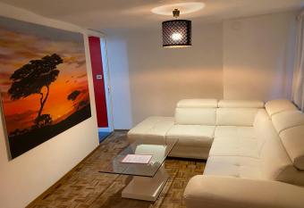 Red appartament allows 18 year olds to book a room