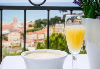 Primo Sole has Balcony rooms