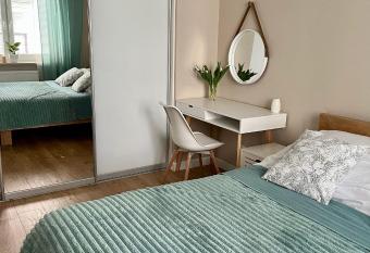 Ko  ciuszki 92 Park Centralny has Balcony rooms